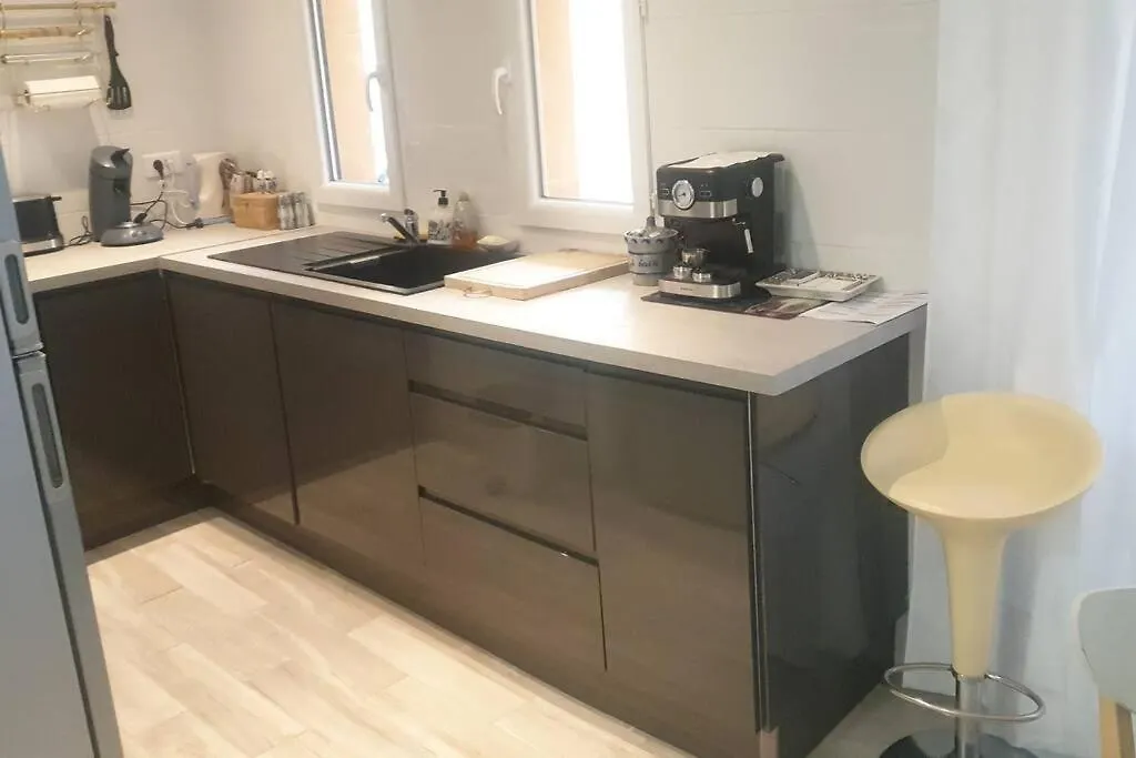 Appartement petit coin ensoleillé à Beausoleil