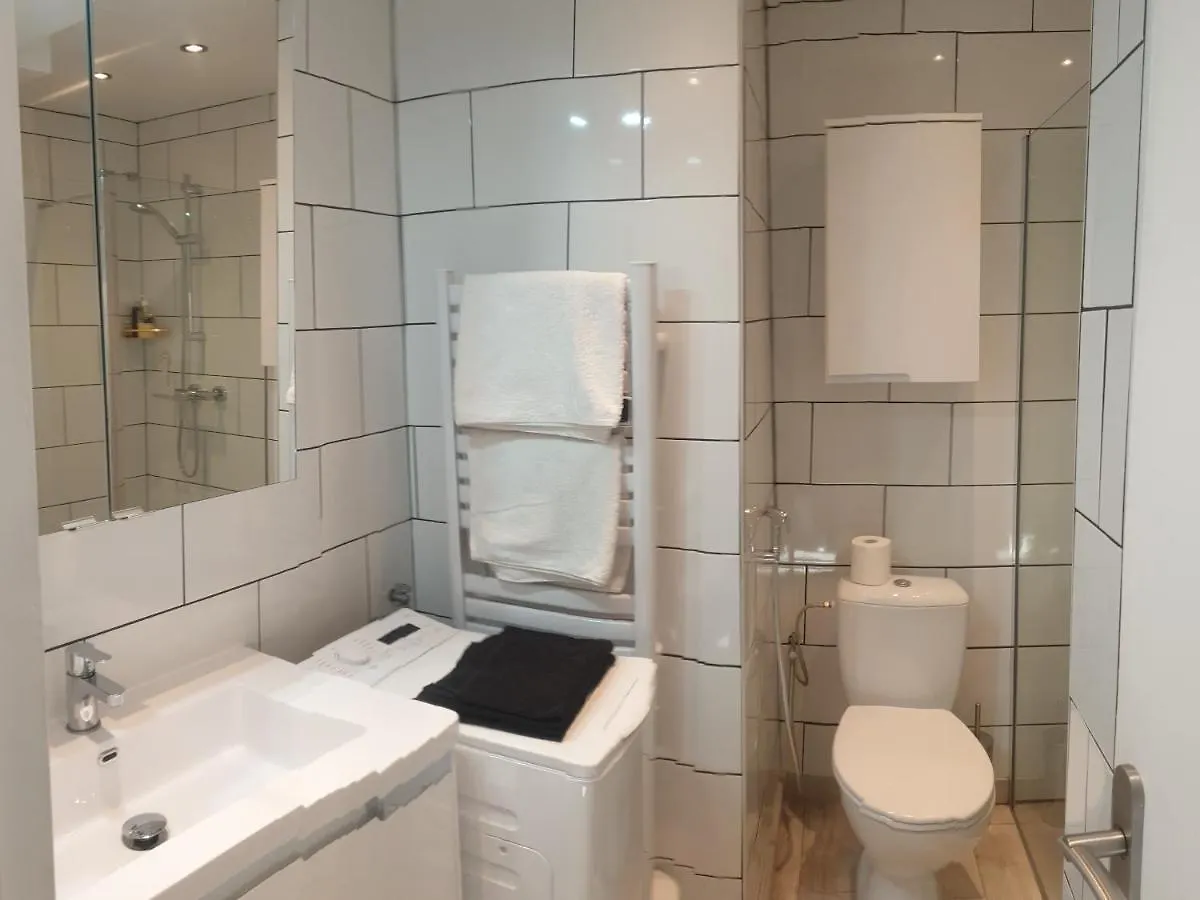 Appartement petit coin ensoleillé à Beausoleil