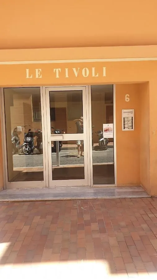 Appartement petit coin ensoleillé à Beausoleil